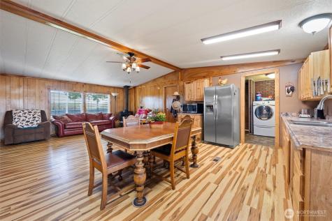4372 Road 20 NE Soap Lake WA 98851