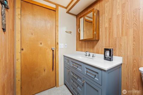 4372 Road 20 NE Soap Lake WA 98851