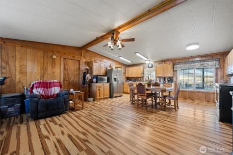 4372 Road 20 NE Soap Lake WA 98851