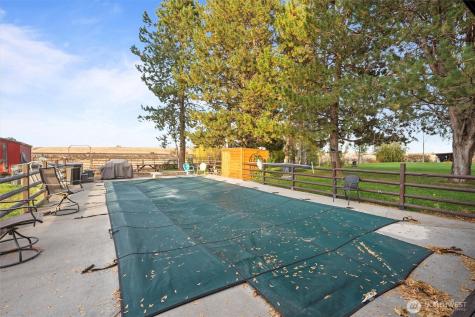4372 Road 20 NE Soap Lake WA 98851