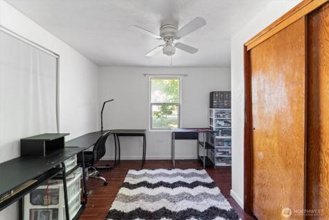 837 S Hawthorne Street Kennewick WA 99336