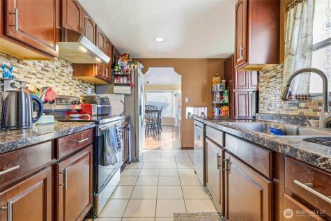 837 S Hawthorne Street Kennewick WA 99336