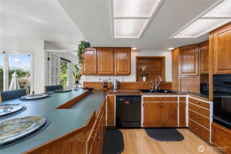 4208 78th Place NW Tulalip WA 98271