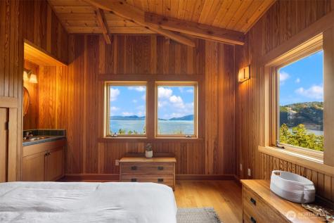 707 NW Thatcher Pass Road Decatur Island WA 98221