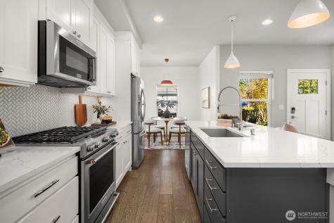 22773 SE 14th Court Sammamish WA 98075