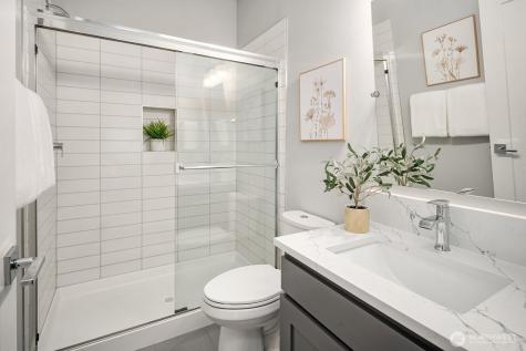 22773 SE 14th Court Sammamish WA 98075