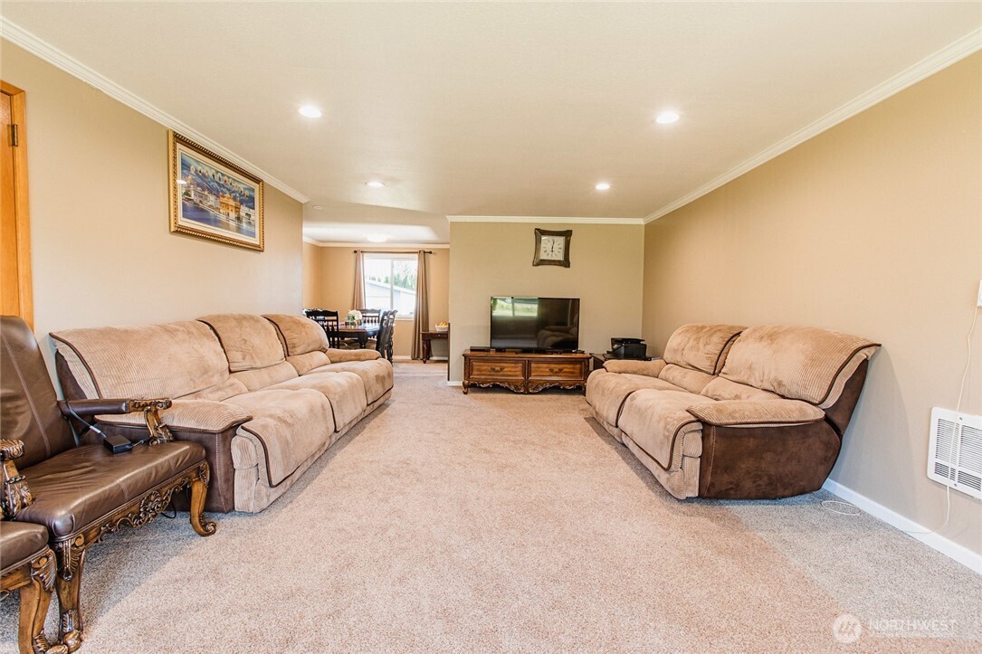 10805 SE 248th Street Kent WA 98030