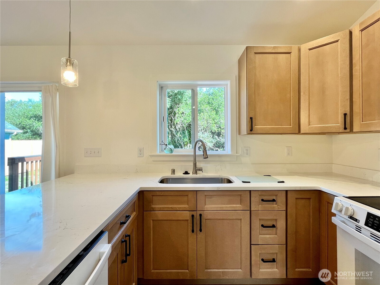 382 S Wynoochee Drive SW Ocean Shores WA 98569