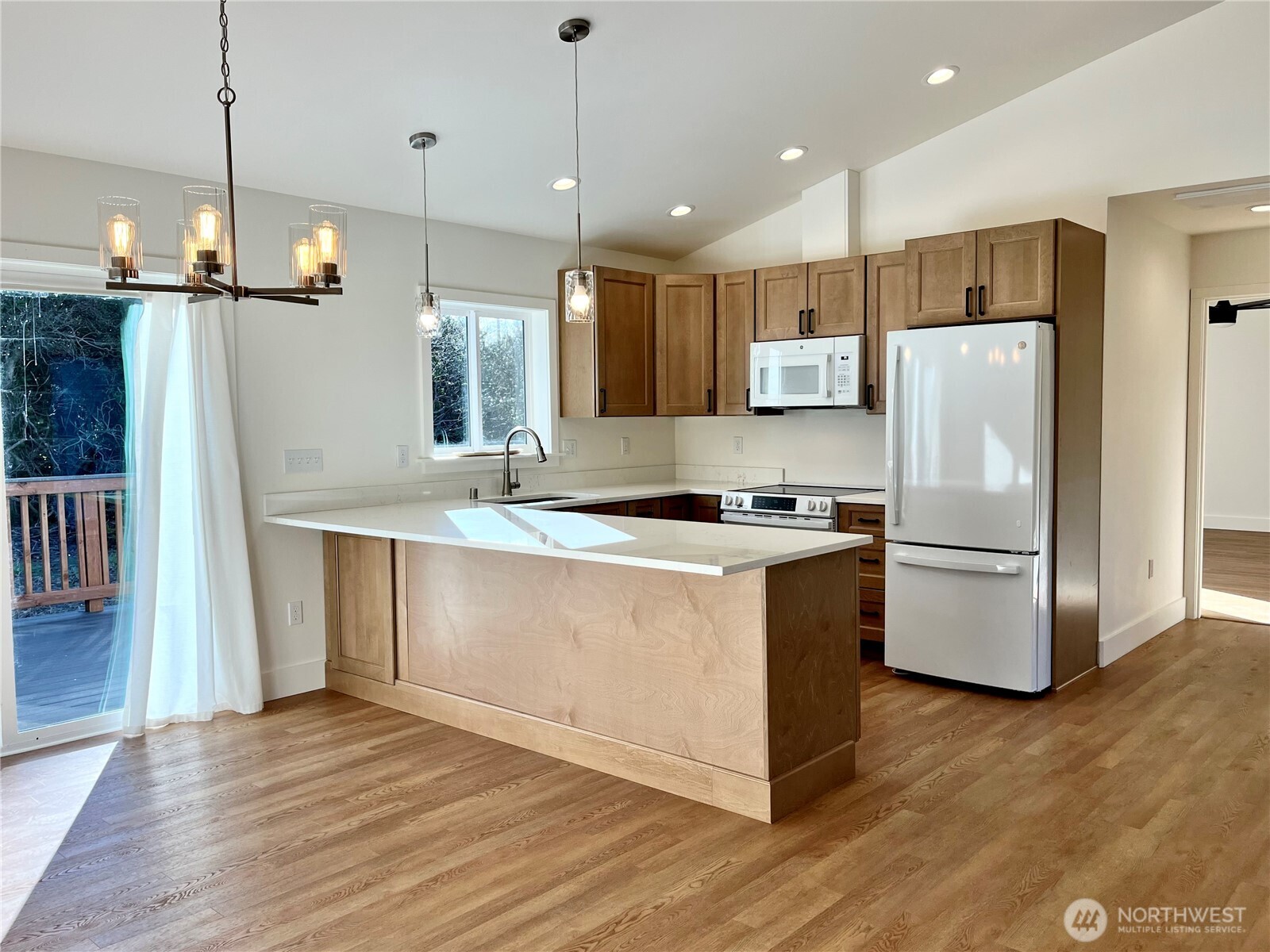 382 S Wynoochee Drive SW Ocean Shores WA 98569