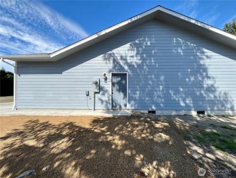 382 S Wynoochee Drive SW Ocean Shores WA 98569