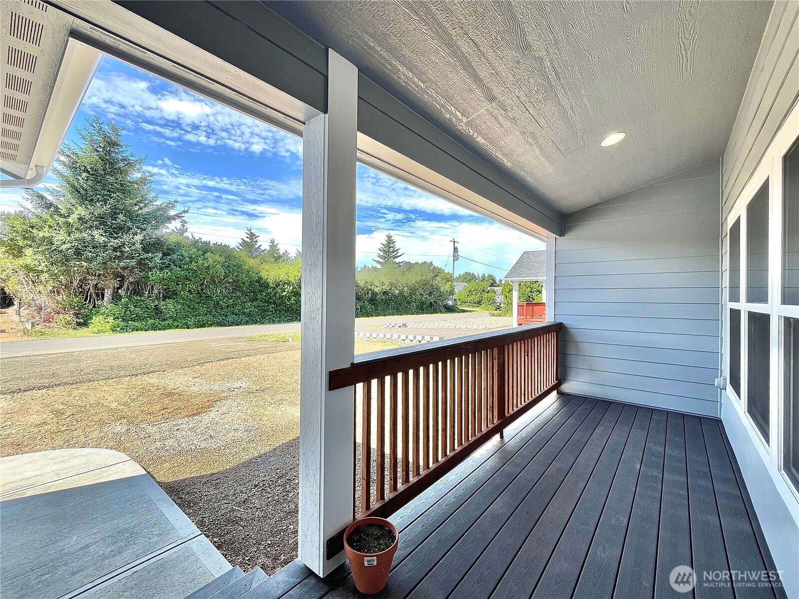 382 S Wynoochee Drive SW Ocean Shores WA 98569