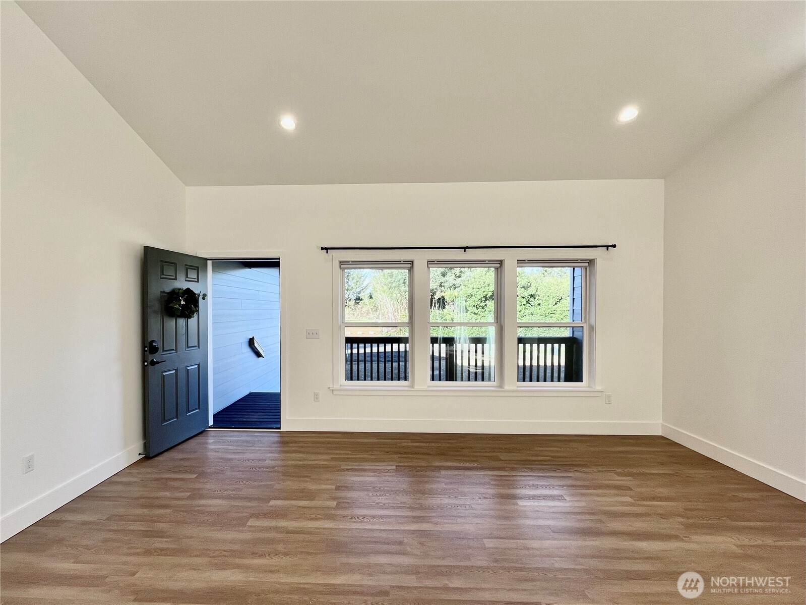 382 S Wynoochee Drive SW Ocean Shores WA 98569