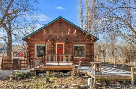 75 Purtteman Gulch Road Chelan WA 98816