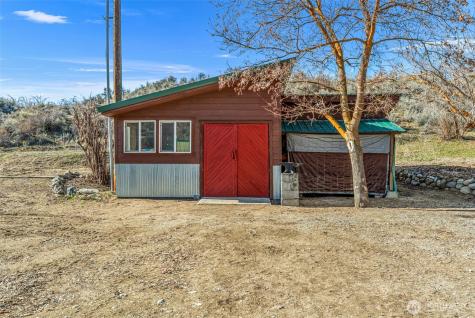 75 Purtteman Gulch Road Chelan WA 98816