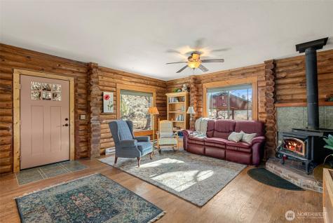 75 Purtteman Gulch Road Chelan WA 98816