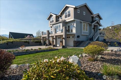 200 Crescent Street Chelan WA 98816