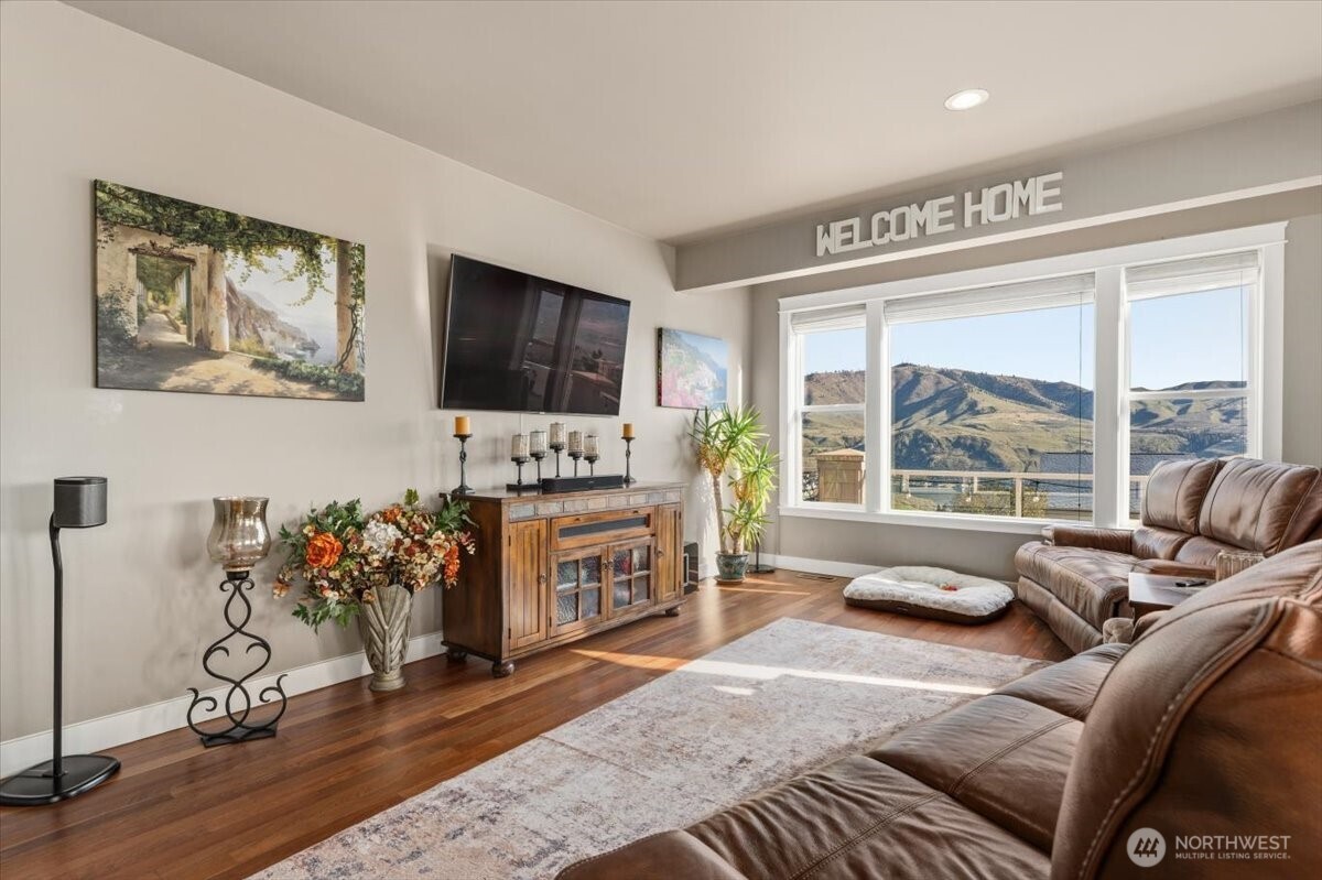 200 Crescent Street Chelan WA 98816