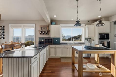 200 Crescent Street Chelan WA 98816