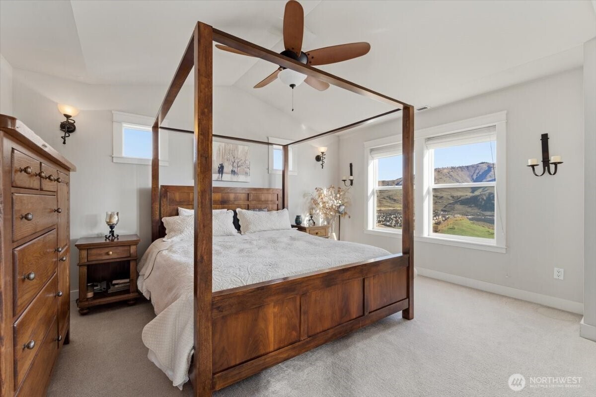 200 Crescent Street Chelan WA 98816