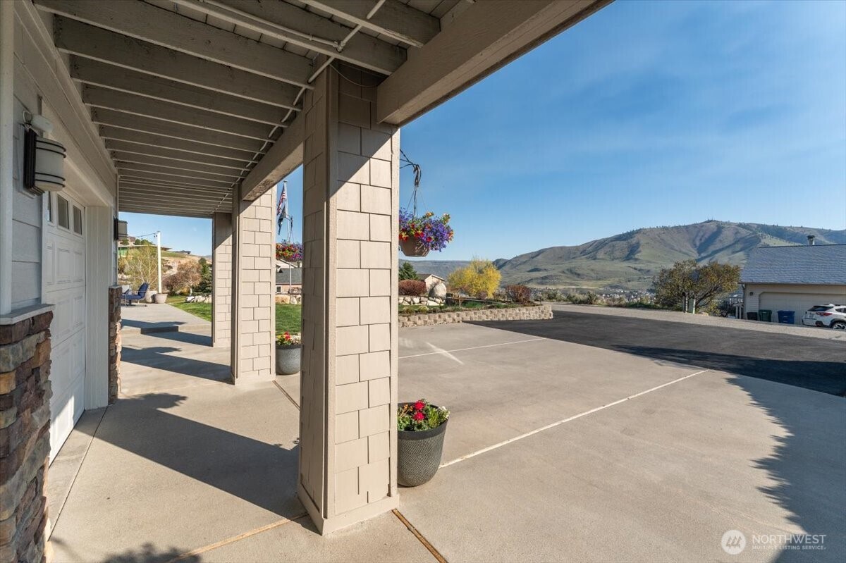 200 Crescent Street Chelan WA 98816
