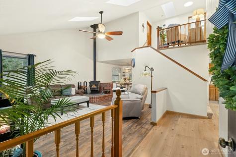 777 SE Lakeway Boulevard Port Orchard WA 98367