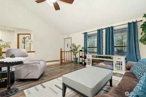 777 SE Lakeway Boulevard Port Orchard WA 98367