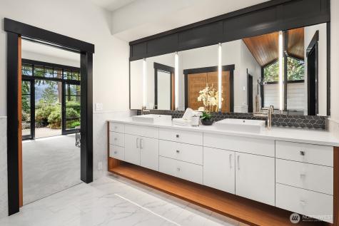 20113 SE 30th Street Sammamish WA 98075
