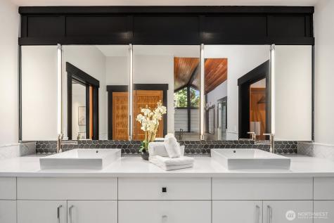 20113 SE 30th Street Sammamish WA 98075