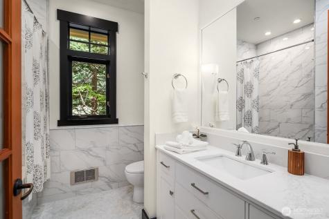 20113 SE 30th Street Sammamish WA 98075