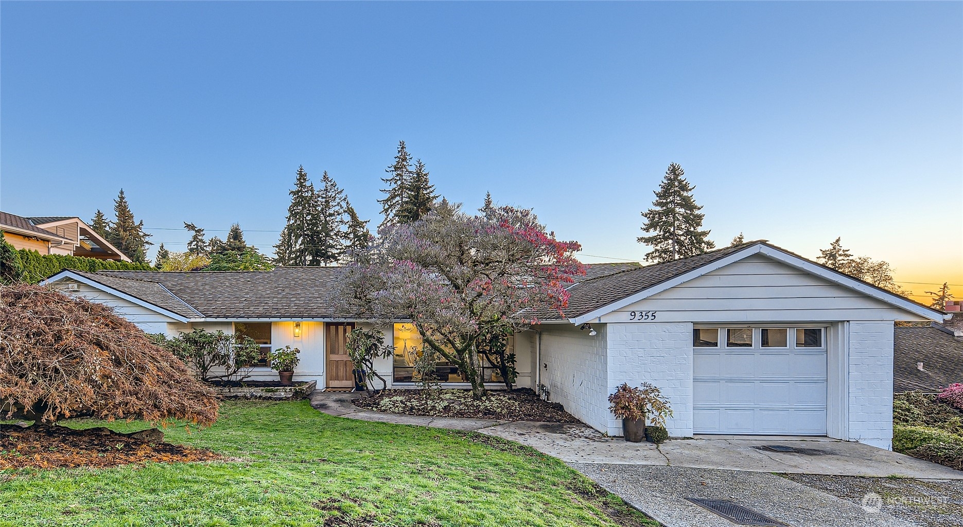 9355 Sunset Way Bellevue WA 98004