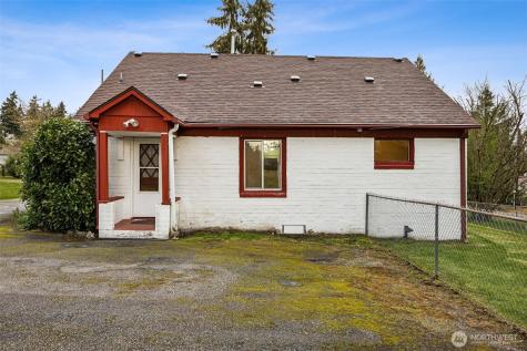 6302 104th Street E Puyallup WA 98373