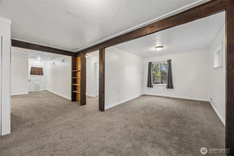 6302 104th Street E Puyallup WA 98373