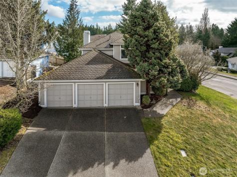 1704 Field Place NE Renton WA 98059
