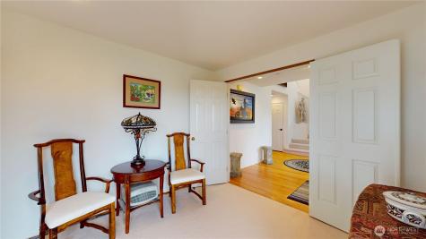 1704 Field Place NE Renton WA 98059