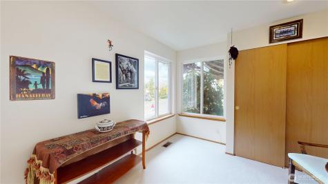 1704 Field Place NE Renton WA 98059
