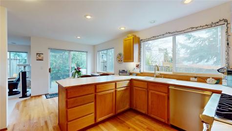 1704 Field Place NE Renton WA 98059