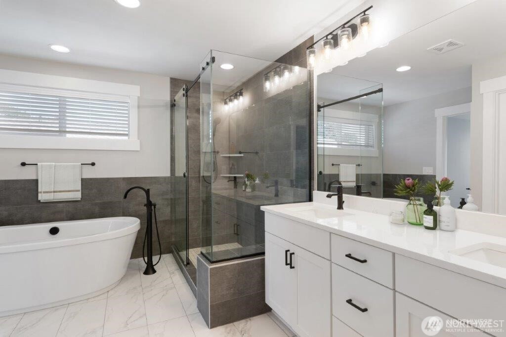 7544 S 129th Place Seattle WA 98178