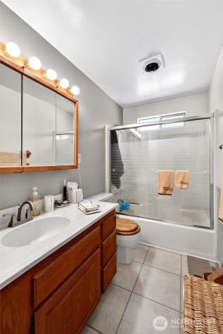 8035 S 116th Street Seattle WA 98178