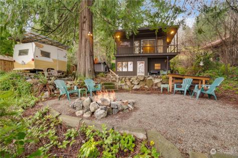 1451 Beaver Shelton WA 98584