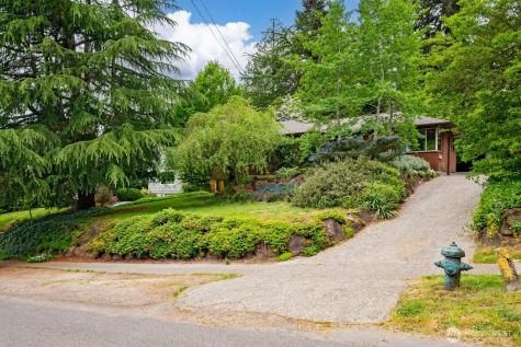 2624 NE 82nd Street Seattle WA 98115