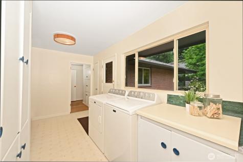 2624 NE 82nd Street Seattle WA 98115
