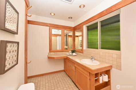 2624 NE 82nd Street Seattle WA 98115