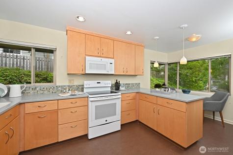 2624 NE 82nd Street Seattle WA 98115