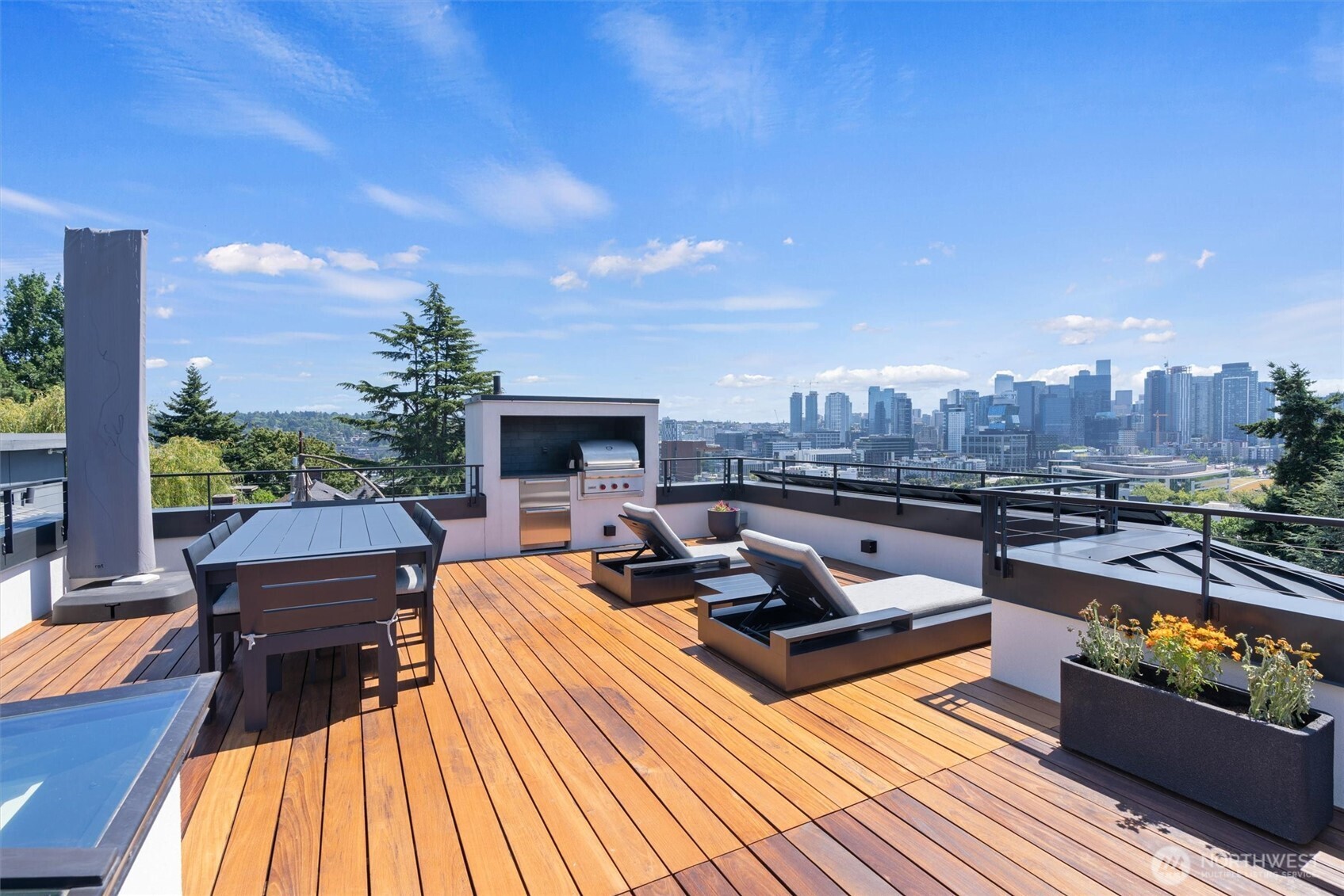 362 Ward Street Seattle WA 98109