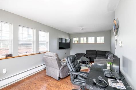 5814 37th Street SE Auburn WA 98092