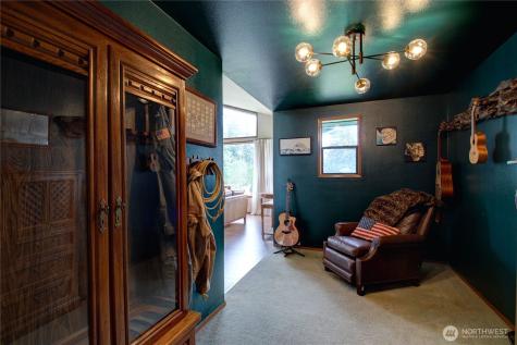2259 Happy Valley Road Oak Harbor WA 98277
