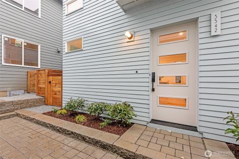 3542 S Dawson Street Seattle WA 98118