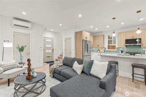 3542 S Dawson Street Seattle WA 98118