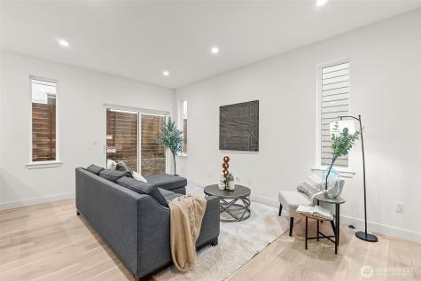 3542 S Dawson Street Seattle WA 98118