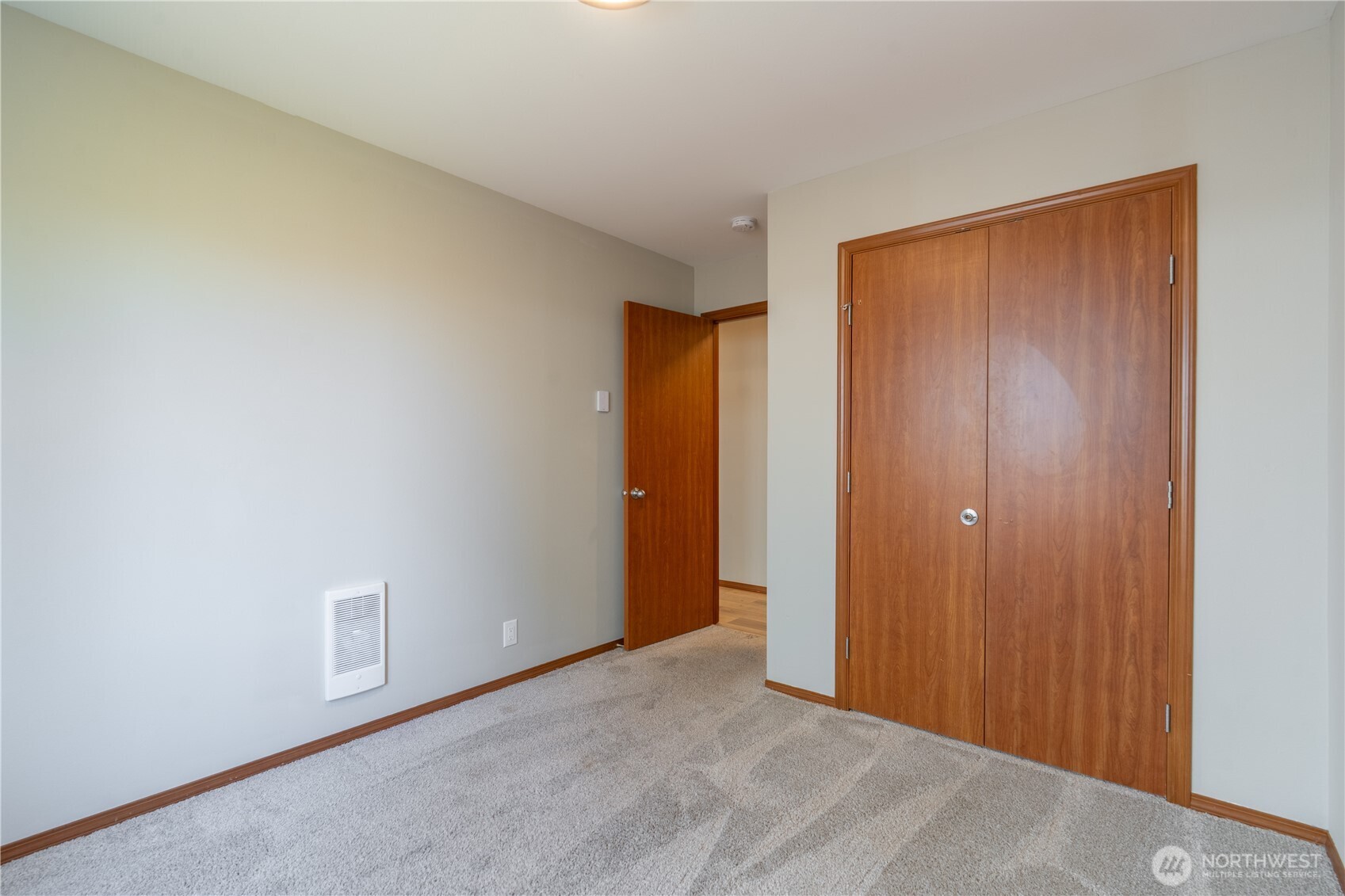 242 Riggs Drive E Enumclaw WA 98022